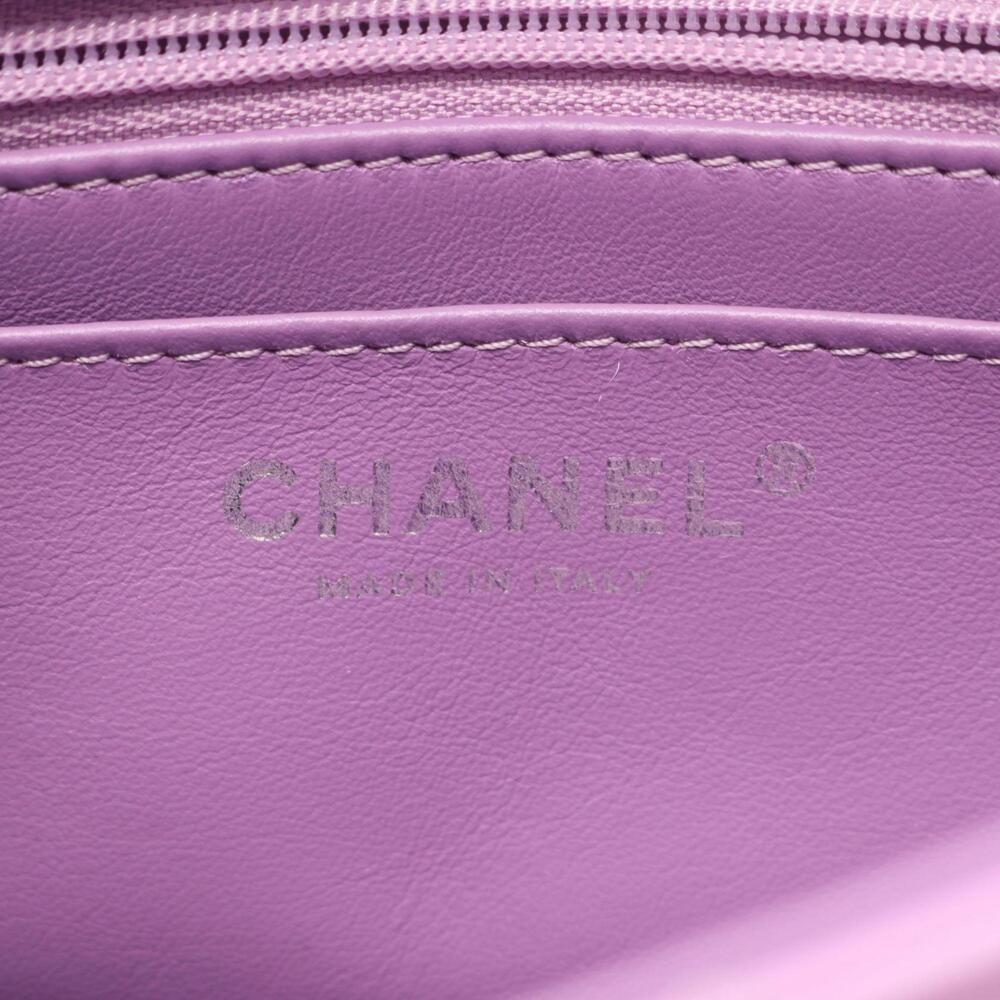 CHANEL Mini Matelasse 20 Shoulder Bag in Lambskin Leather, Purple, Women's, A... - Picture 4 of 6